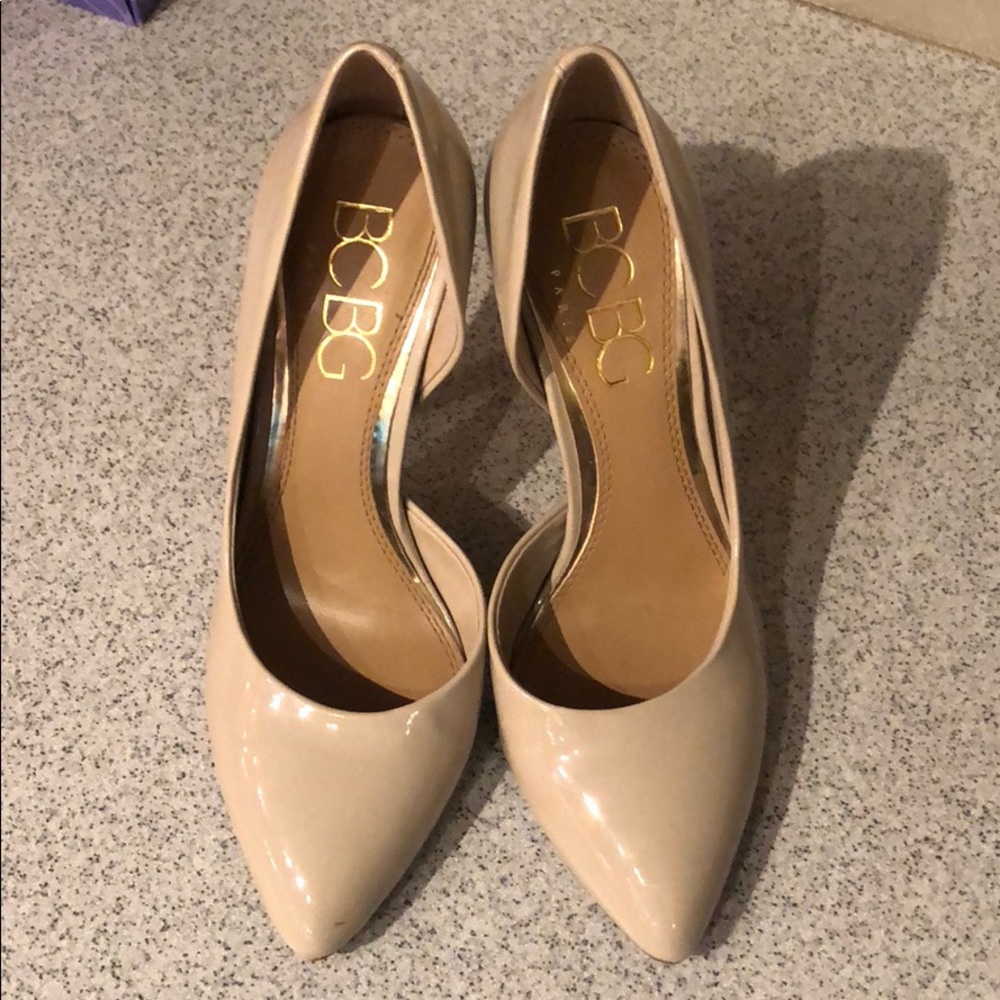 Sz.6 bcbg Paris nude heels
